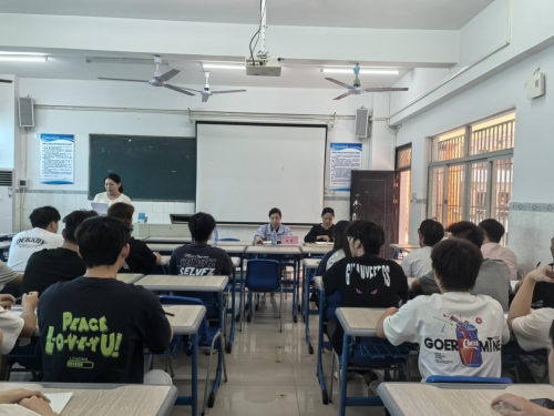 交通工程学院召开学生社区建设座谈会 倾听学生心声共谋发展