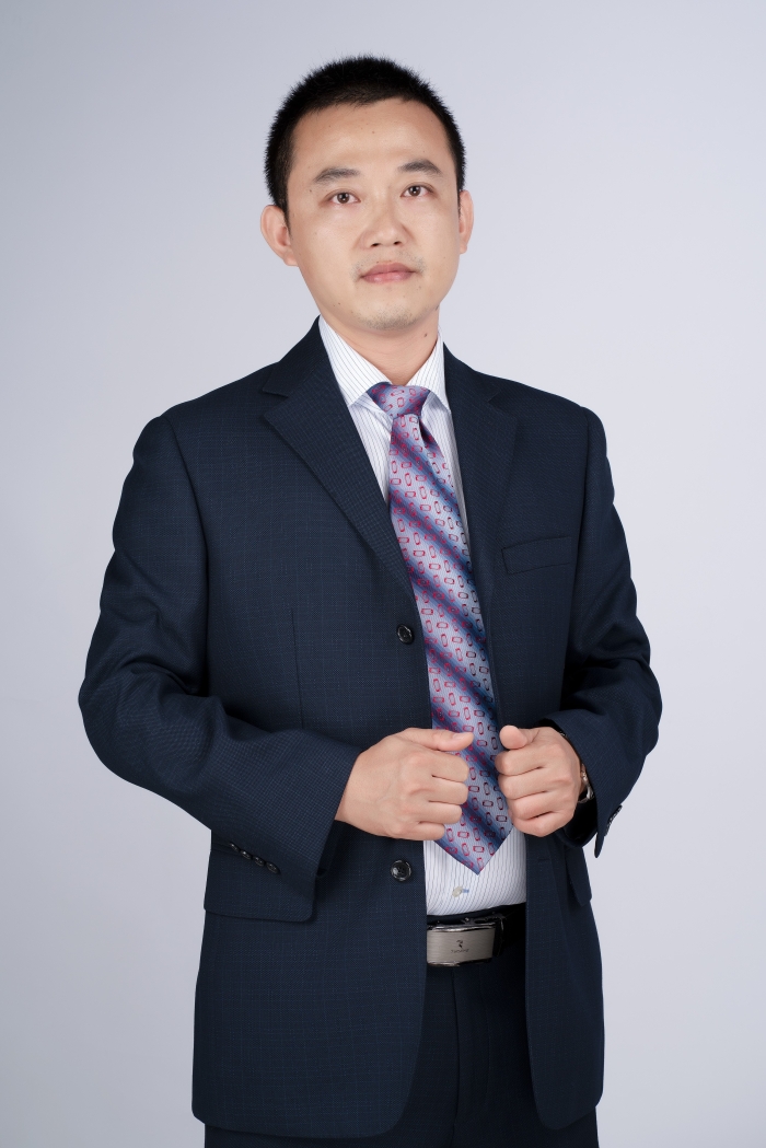 1.余黎煌.jpg